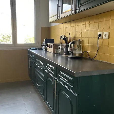 Apartment Spacious Cocoon In *